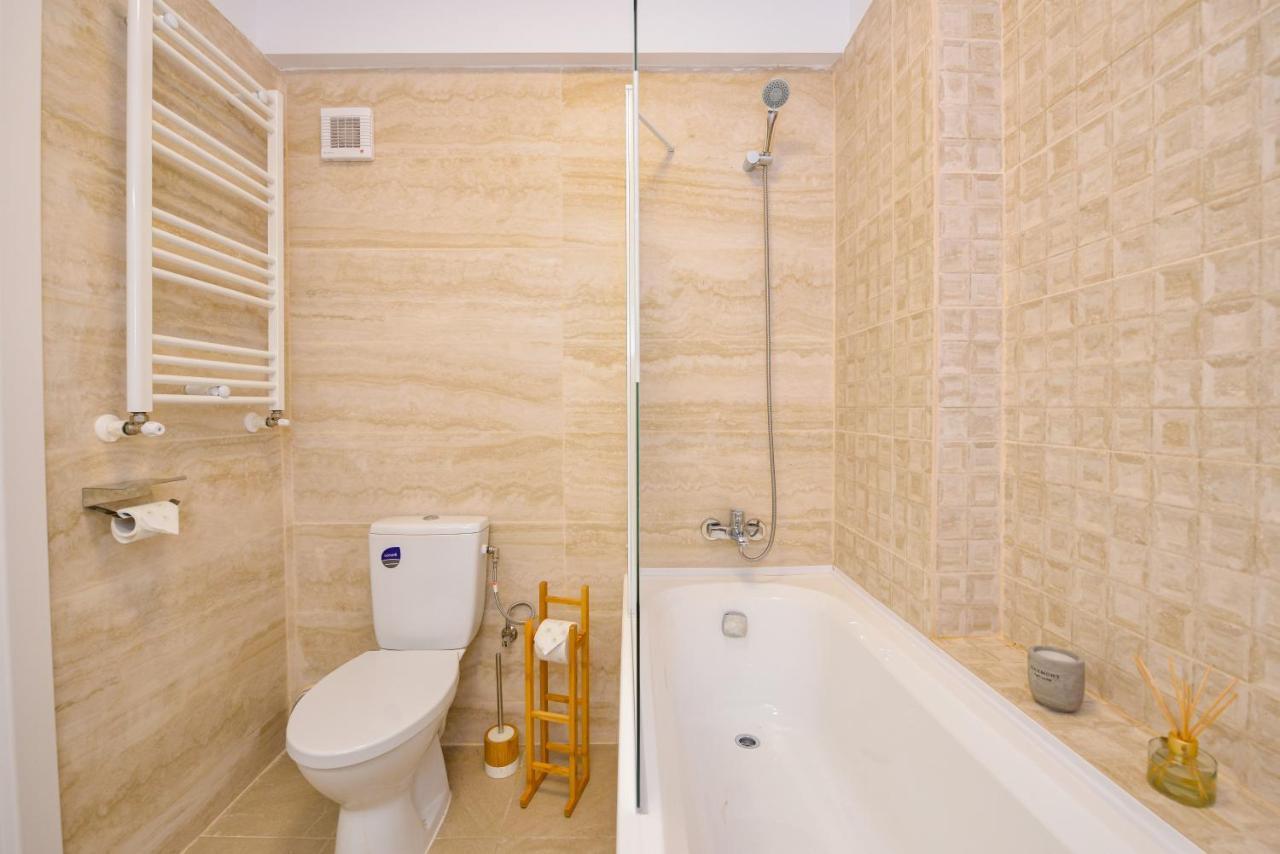 Sofia Cozy Apartment - Underground Private Parking 布加勒斯特 外观 照片